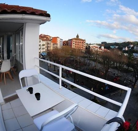 Apartamentos Urdaibai 5 Bermeo Exterior photo