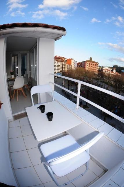 Apartamentos Urdaibai 5 Bermeo Exterior photo
